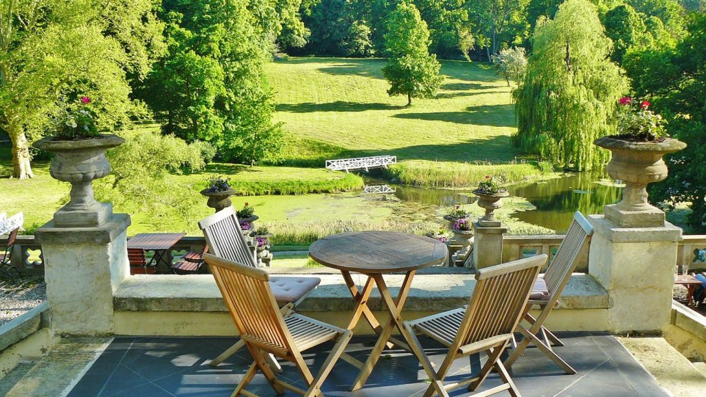 La décoration extérieure s'invite dans le jardin et la terrasse