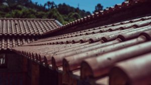Rénovation : pourquoi refaire la toiture en priorité ?